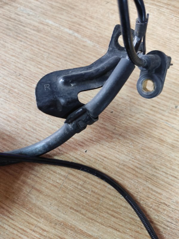 Датчик ABS задний правый LANCER X 10 07-15 2010 Седан 2.0 4B11 Датчик ABS задний правый LANCER X 10 07-15 2010 Седан 2.0 4B11