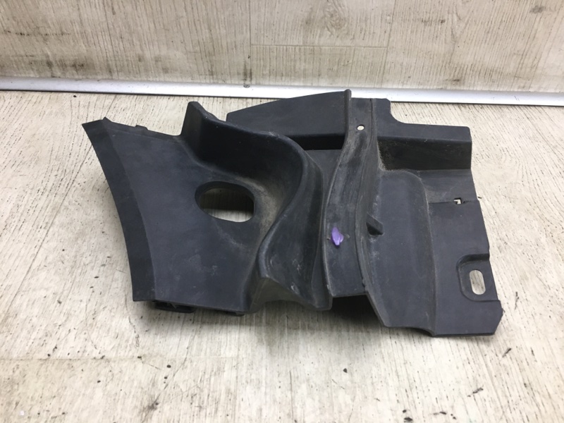 Пластик под лобовое стекло / Жабо левый CX-9 06-16