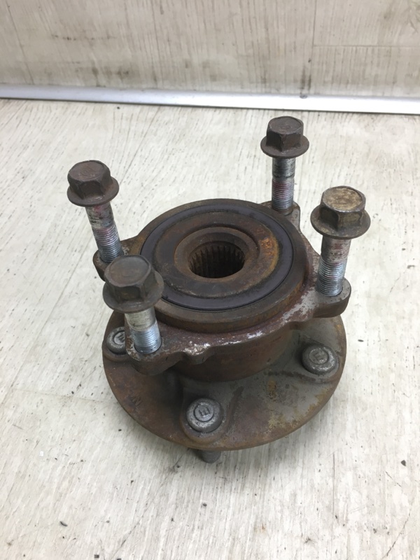 Ступица задняя OUTLANDER XL 05-13