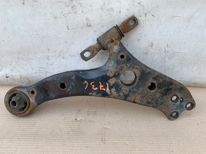 Рычаг передней подвески нижний правый ES350 06-12 2008 XV40 3.5 2GR-FE