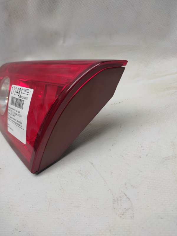 Фонарь внутренний задний правый INFINITI Q50 15-20 Седан 3.0 VR30DDTT Фонарь внутренний задний правый INFINITI Q50 15-20 Седан 3.0 VR30DDTT