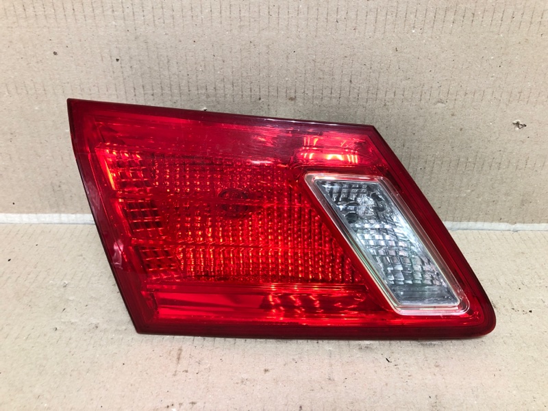 Фонарь внутренний левый LEXUS ES350 06-12 2008 XV40 3.5 2GR-FE 81591-33150 Б/У