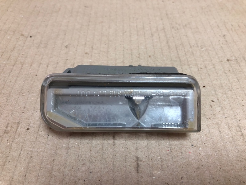 Подсветка номера правая LEXUS ES350 06-12 2008 XV40 3.5 2GR-FE 81270-53021 Б/У
