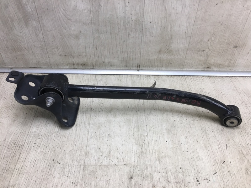 Запчасть рычаг задней подвески продольный правый JEEP RENEGADE (BU) 14- 2018 BU 2.4 ED6 68246739AA Б/У Рычаг задней подвески продольный правый JEEP RENEGADE (BU) 14- 2018 BU 2.4 ED6 68246739AA Б/У