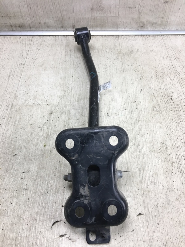 Рычаг задней подвески продольный правый RENEGADE (BU) 14- 2018 BU 2.4 ED6 Рычаг задней подвески продольный правый RENEGADE (BU) 14- 2018 BU 2.4 ED6