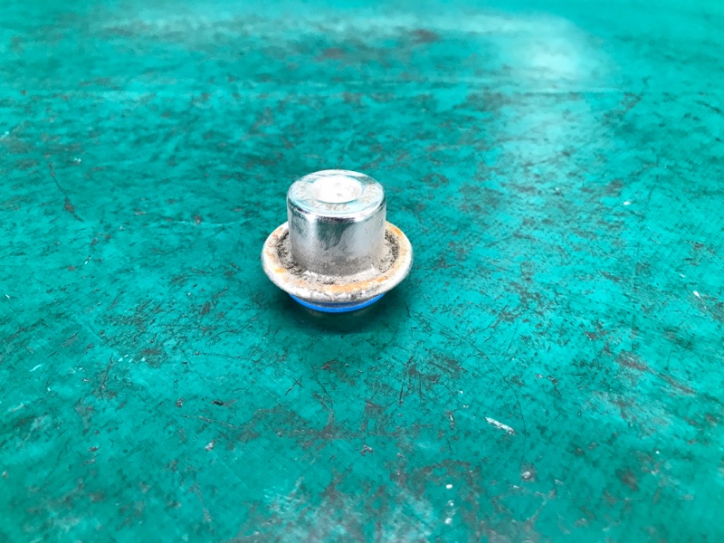 Клапан давления топлива INFINITI QX56 / TITAN / ARMADA 04-16 2005 Внедорожник VK56DE 22675-7Y000 Б/У