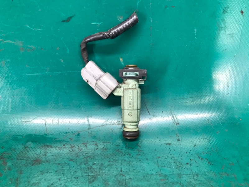 Форсунка топливная HYUNDAI ELANTRA HD 06-11 2008 Седан 2.0 G4GC 35310-23800 Б/У