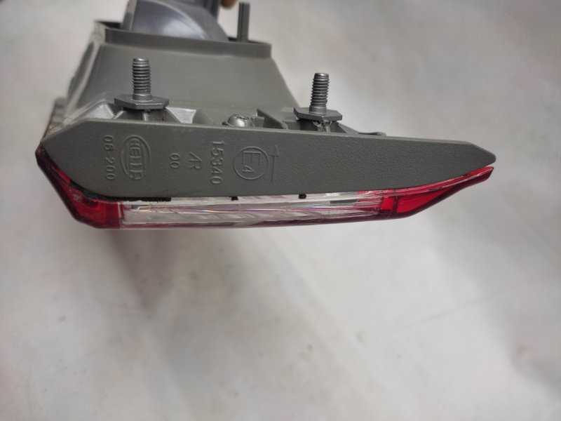 Фонарь внутренний задний левый TOYOTA CAMRY 50 12-15 Фонарь внутренний задний левый TOYOTA CAMRY 50 12-15
