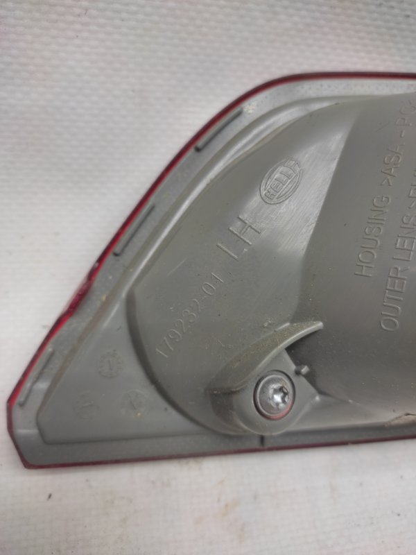 Фонарь внутренний задний левый CAMRY 50 12-15 Фонарь внутренний задний левый CAMRY 50 12-15