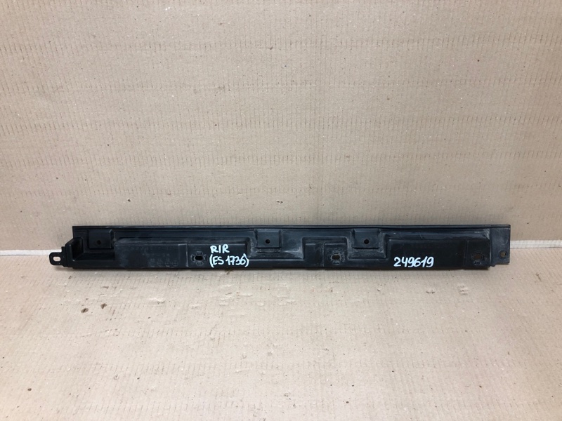 Кронштейн порога задний правый LEXUS ES350 06-12 2008 XV40 3.5 2GR-FE 75855-33030 Б/У