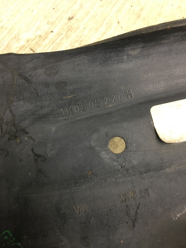 Рычаг задней подвески продольный правый VOLKSWAGEN JETTA USA 10-17 162 1.8 CPRA