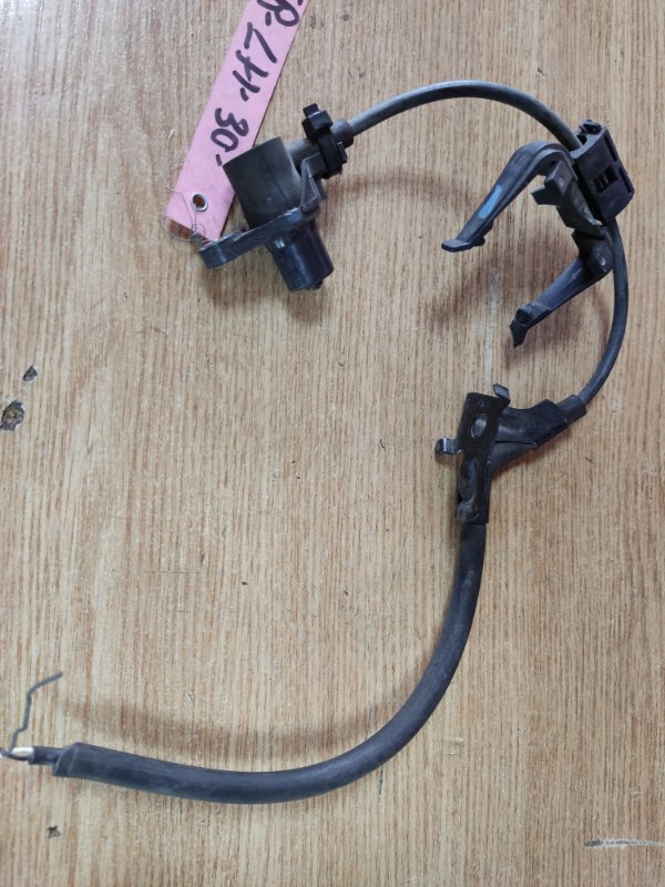 Датчик ABS передний левый TOYOTA CAMRY 30 02-06 89543-06010 Б/У