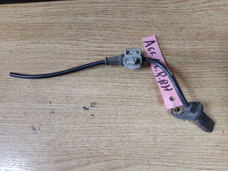 Датчик ABS задний правый HONDA ACCORD CL7 / TSX 03-08 Б/У