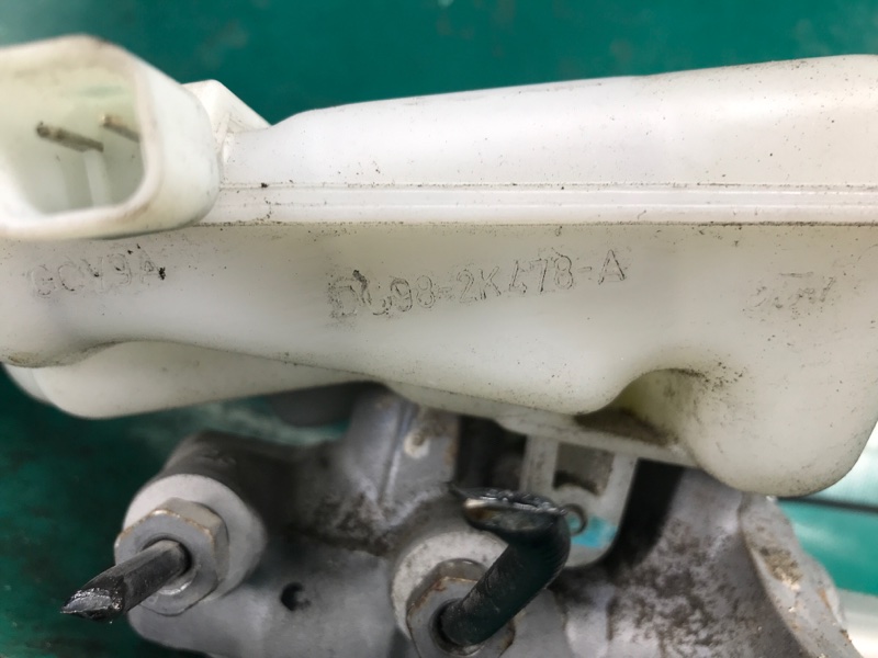 Главный тормозной цилиндр FORD FUSION 14- Седан C20EDEF Главный тормозной цилиндр FORD FUSION 14- Седан C20EDEF