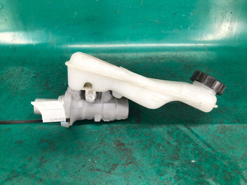 Главный тормозной цилиндр FUSION 14- 2013 Седан C20EDEF Главный тормозной цилиндр FUSION 14- 2013 Седан C20EDEF