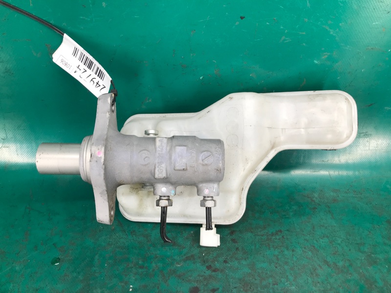 Главный тормозной цилиндр FUSION 14- 2013 Седан C20EDEF Главный тормозной цилиндр FUSION 14- 2013 Седан C20EDEF