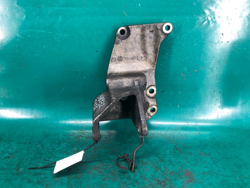 Кронштейн генератора INFINITI QX56 / TITAN / ARMADA 04-16 2005 Внедорожник VK56DE 11710-7S010 Б/У