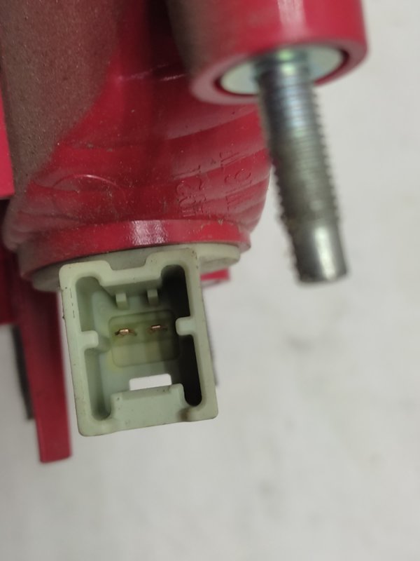 Фонарь внутренний задний правый G25/G35/G37/Q40 06-14 Фонарь внутренний задний правый G25/G35/G37/Q40 06-14