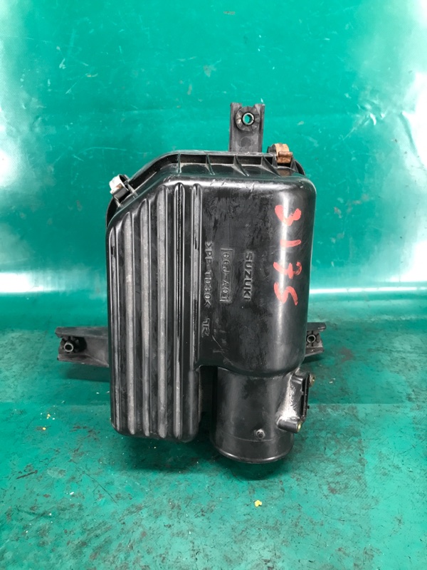 Корпус воздушного фильтра GRAND VITARA 05-15 2006 Внедорожник 2.7 Корпус воздушного фильтра GRAND VITARA 05-15 2006 Внедорожник 2.7