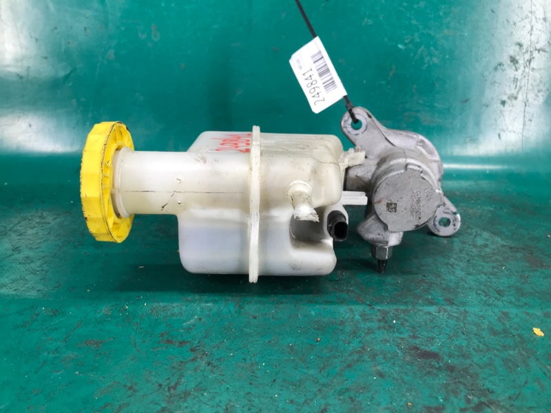 Главный тормозной цилиндр CHEROKEE 14- 2017 Внедорожник 2.4 Главный тормозной цилиндр CHEROKEE 14- 2017 Внедорожник 2.4