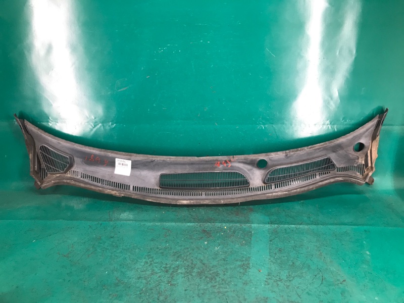 Запчасть пластик под лобовое стекло / жабо FORD FIESTA 08-17 2013 Хэтчбек 1.6 XDEZ AE8Z-54018A16-A Б/У Пластик под лобовое стекло / Жабо FORD FIESTA 08-17 2013 Хэтчбек 1.6 XDEZ AE8Z-54018A16-A Б/У