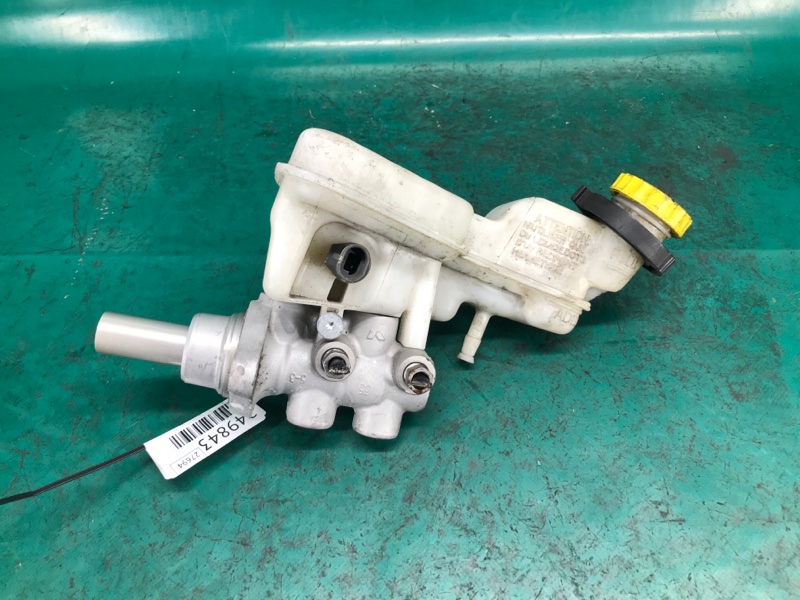 Запчасть главный тормозной цилиндр JEEP PATRIOT 10-17 2014 Внедорожник 2.0 5175093AA Б/У Главный тормозной цилиндр JEEP PATRIOT 10-17 2014 Внедорожник 2.0 5175093AA Б/У