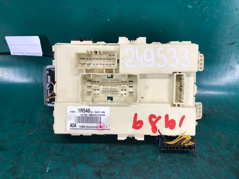 Блок предохранителей салон HYUNDAI ACCENT RB 10- Хетчбек 1.6