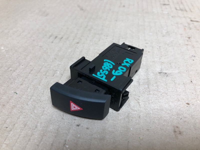 Кнопка аварийной сигнализации LEXUS RX350/450 09-15 2012 GGL10L 3.5 2GR-FE 84330-0E010 Б/У