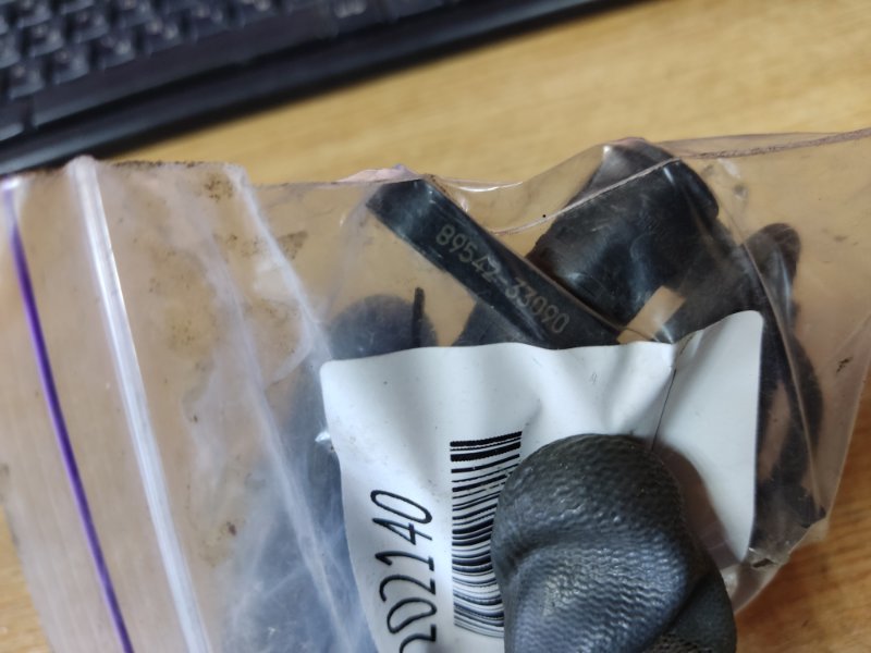 Датчик ABS передний правый CAMRY 40 06-11