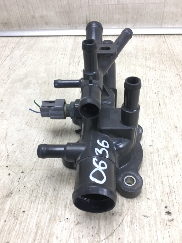 Фланец системы охлаждения NISSAN X-TRAIL/ROGUE T32 13-20 T32 2.5 QR25DE Фланец системы охлаждения NISSAN X-TRAIL/ROGUE T32 13-20 T32 2.5 QR25DE