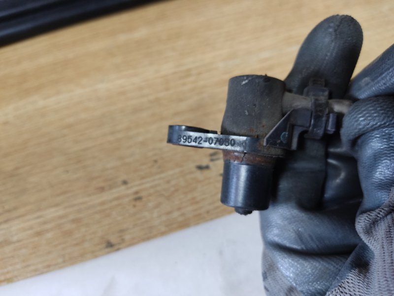 Датчик ABS передний правый AVALON 05-12 2005 GSX30 3.5 2GR-FE Датчик ABS передний правый AVALON 05-12 2005 GSX30 3.5 2GR-FE