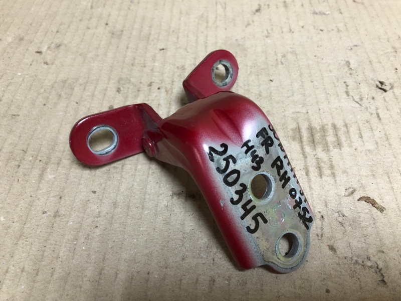 Петля двери нижняя передняя правая HYUNDAI SONATA YF 10-14 YF 2.4 G4KK Петля двери нижняя передняя правая HYUNDAI SONATA YF 10-14 YF 2.4 G4KK