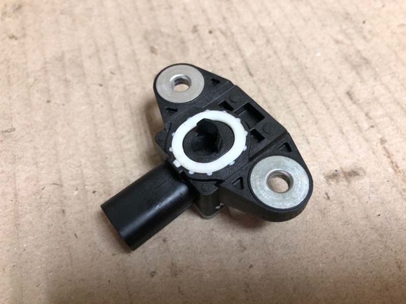 Датчик удара передний правый SONATA YF 10-14 2013 YF 2.4 G4KK