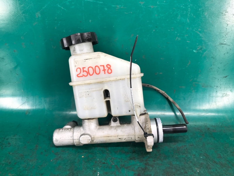 Главный тормозной цилиндр KIA FORTE/CERATO TD 08-13 2012 Седан G4KD 2.0L 58510-1H200 Б/У