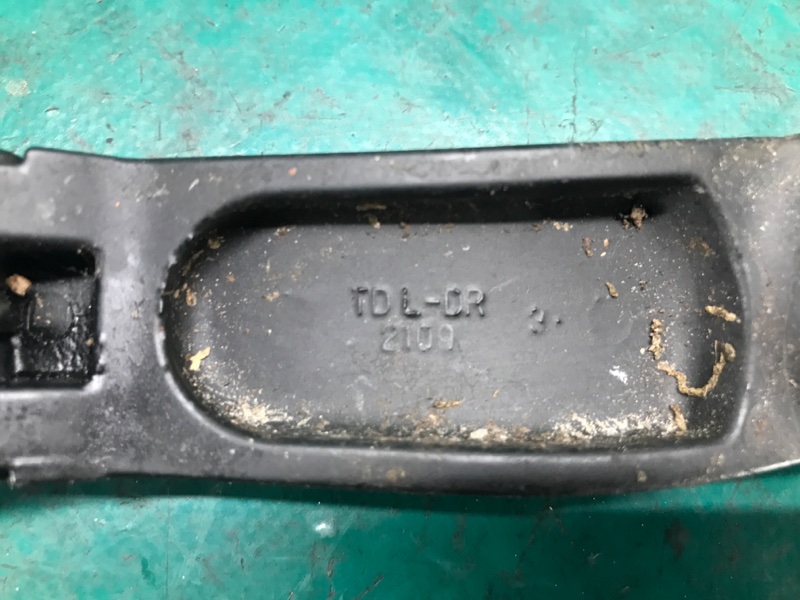 Поводок стеклоочистителя передний левый FORTE/CERATO TD 08-13 2012 Седан G4KD 2.0L