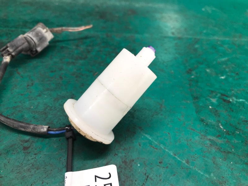 Датчик уровня бачка омывателя FORTE/CERATO TD 08-13 2012 Седан G4KD 2.0L