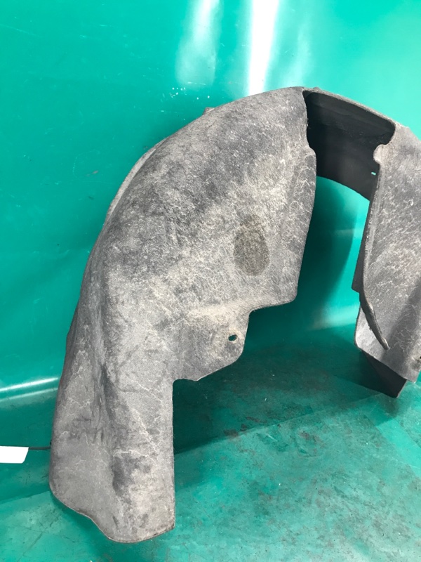 Подкрылок задний левый JETTA 05-10 2007 Седан 2.5