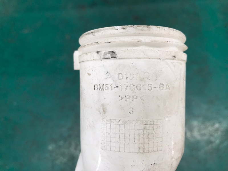 Горловина бачка стеклоомывателя FORD FOCUS 10-18 Хетчбек 2.0 C20HDEX