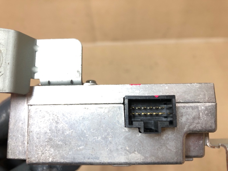 Блок электронный HYUNDAI SONATA YF 10-14 YF 2.4 G4KK