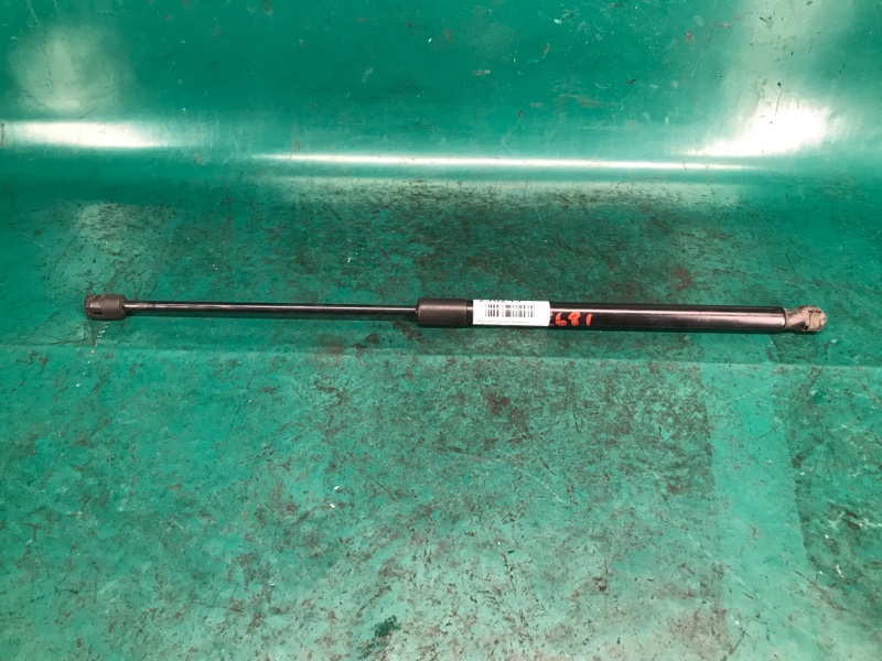 Запчасть амортизатор крышки багажника FORD FIESTA 08-17 2013 Хэтчбек 1.6 XDEZ BE8Z-58406A10-A Б/У Амортизатор крышки багажника FORD FIESTA 08-17 2013 Хэтчбек 1.6 XDEZ BE8Z-58406A10-A Б/У