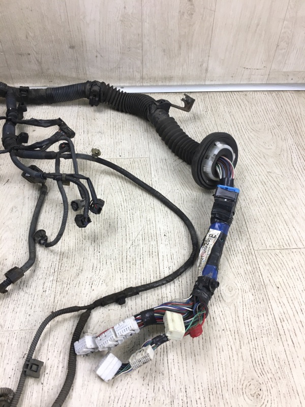 Проводка подкапотная LAND CRUISER PRADO 120 02-09 Внедорожник 4.0 1GR-FE Проводка подкапотная LAND CRUISER PRADO 120 02-09 Внедорожник 4.0 1GR-FE