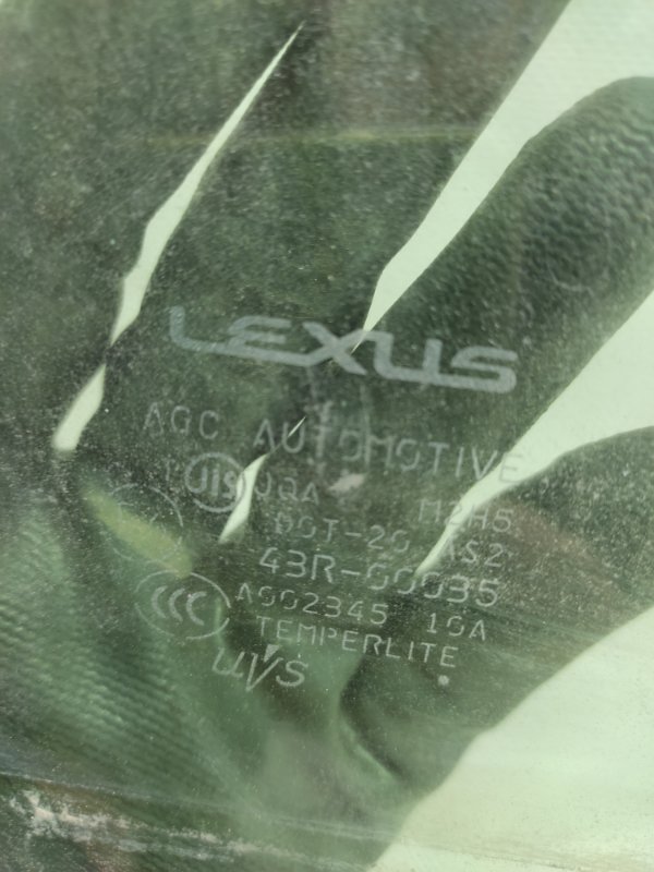 Стекло двери переднее правое ES350 06-12 2007 Седан 3.5