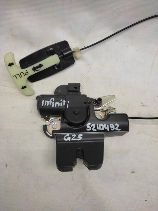 Замок крышки багажника INFINITI G25/G35/G37/Q40 06-14 2007 Седан 3.5 VQ35HR 84631-JK600 Б/У