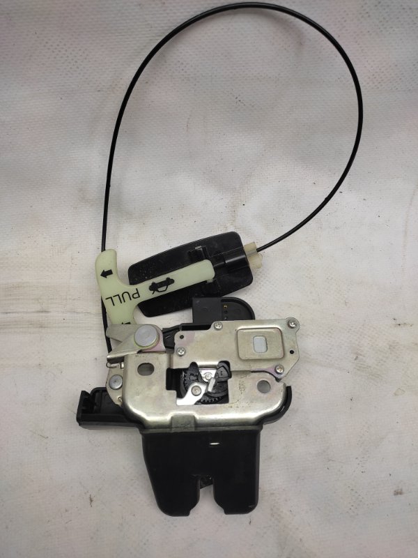 Замок крышки багажника G25/G35/G37/Q40 06-14 2007 Седан 3.5 VQ35HR