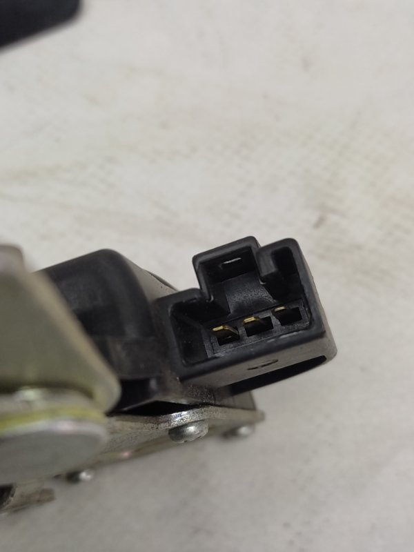 Замок крышки багажника INFINITI G25/G35/G37/Q40 06-14 Седан 3.5 VQ35HR