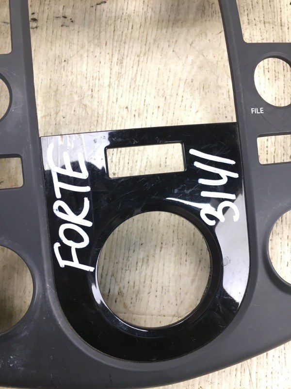 Накладка торпедо FORTE/CERATO TD 08-13 2009 TD 2.0 G4KD