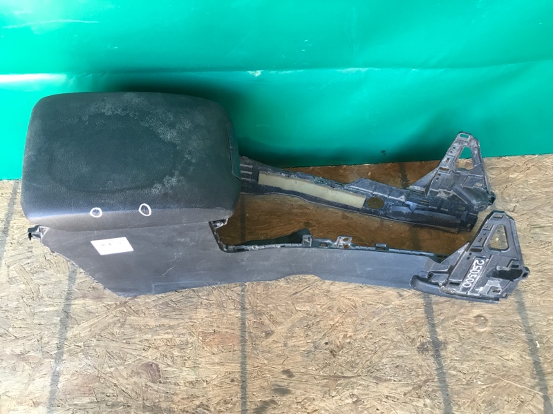 Подлокотник TOYOTA LAND CRUISER PRADO 150 09-17 Внедорожник 3.0 1KDFTV