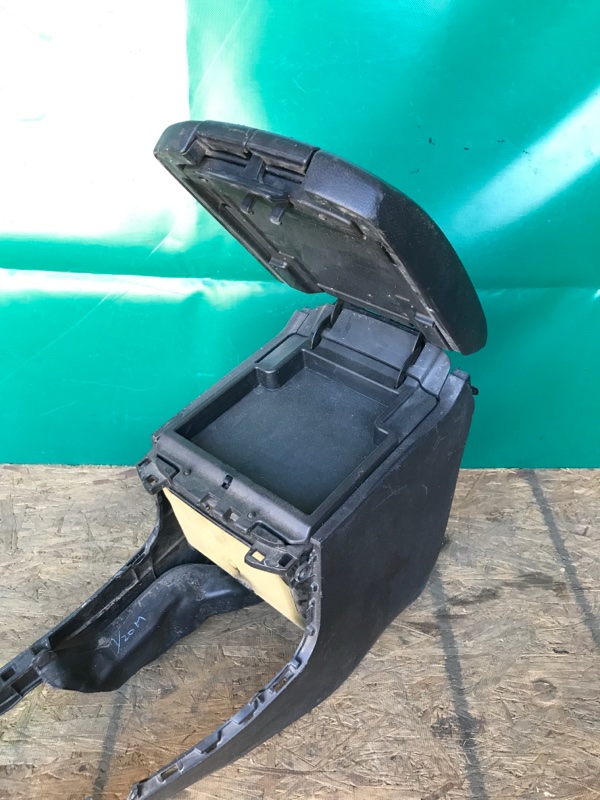 Подлокотник LAND CRUISER PRADO 150 09-17 2010 Внедорожник 3.0 1KDFTV