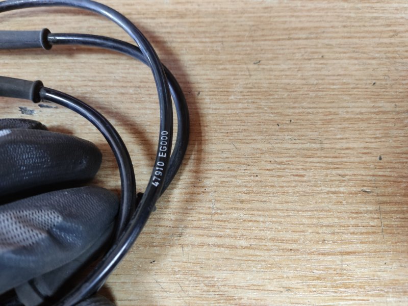 Датчик ABS передний правый INFINITI M35/M45 04-10