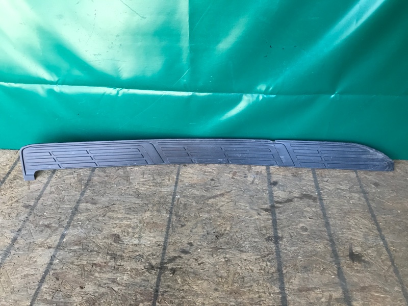 Подножка левая TOYOTA LAND CRUISER PRADO 150 09-17 2010 Внедорожник 3.0 1KDFTV 51772-60150 Б/У